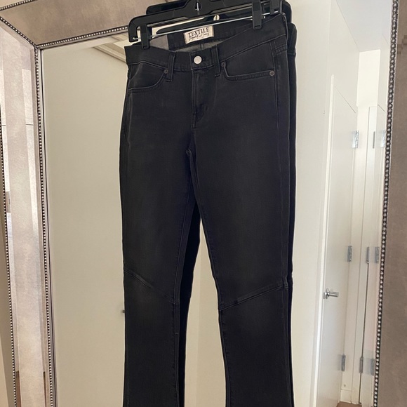 TEXTILE Elizabeth & James Taylor Jeans - Picture 4 of 8